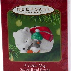 Hallmark Keepsake Ornament - A Little Nap - Snowball And Tuxedo 2001 Vintage